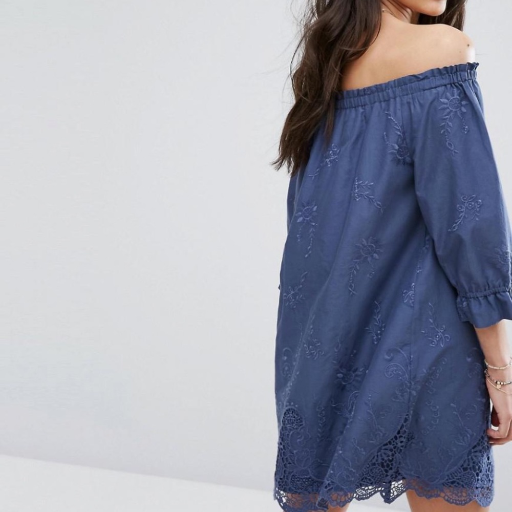 abercrombie navy blue off the shoulder lace dress